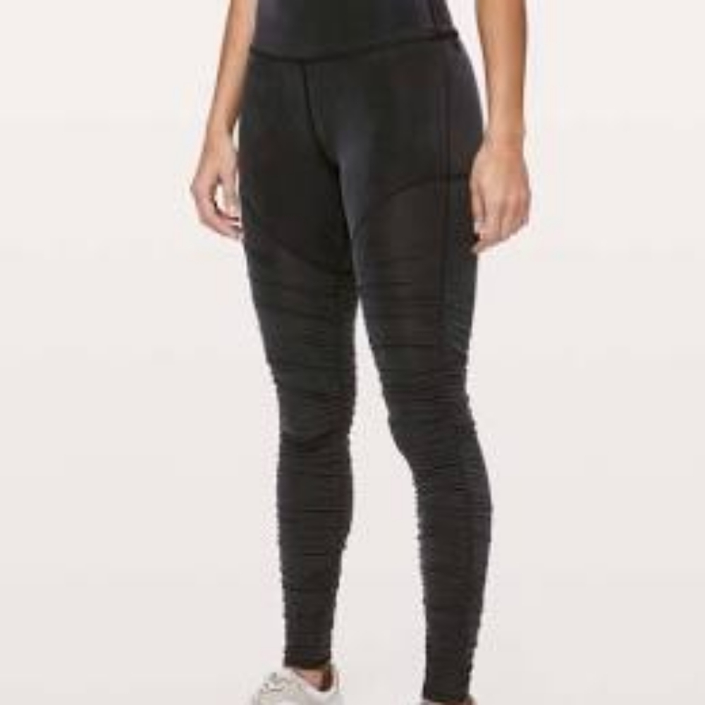 *RARE* NWOT Lululemon Into Something Good Tights